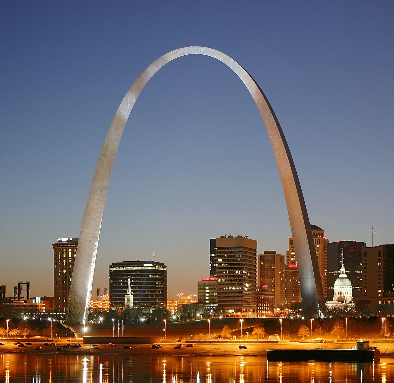 The St Louis Gateway Arch symbolizes America’s westward expansion. Completed in 1965, the 630-foot tall, stainless steel structure is listed on the National Register of Historic Places and as a U.S. Historic Landmark. Visitors can ride to the top in tiny trams cars, not recommended for the claustrophobic. (Photo by Daniel Schwen)