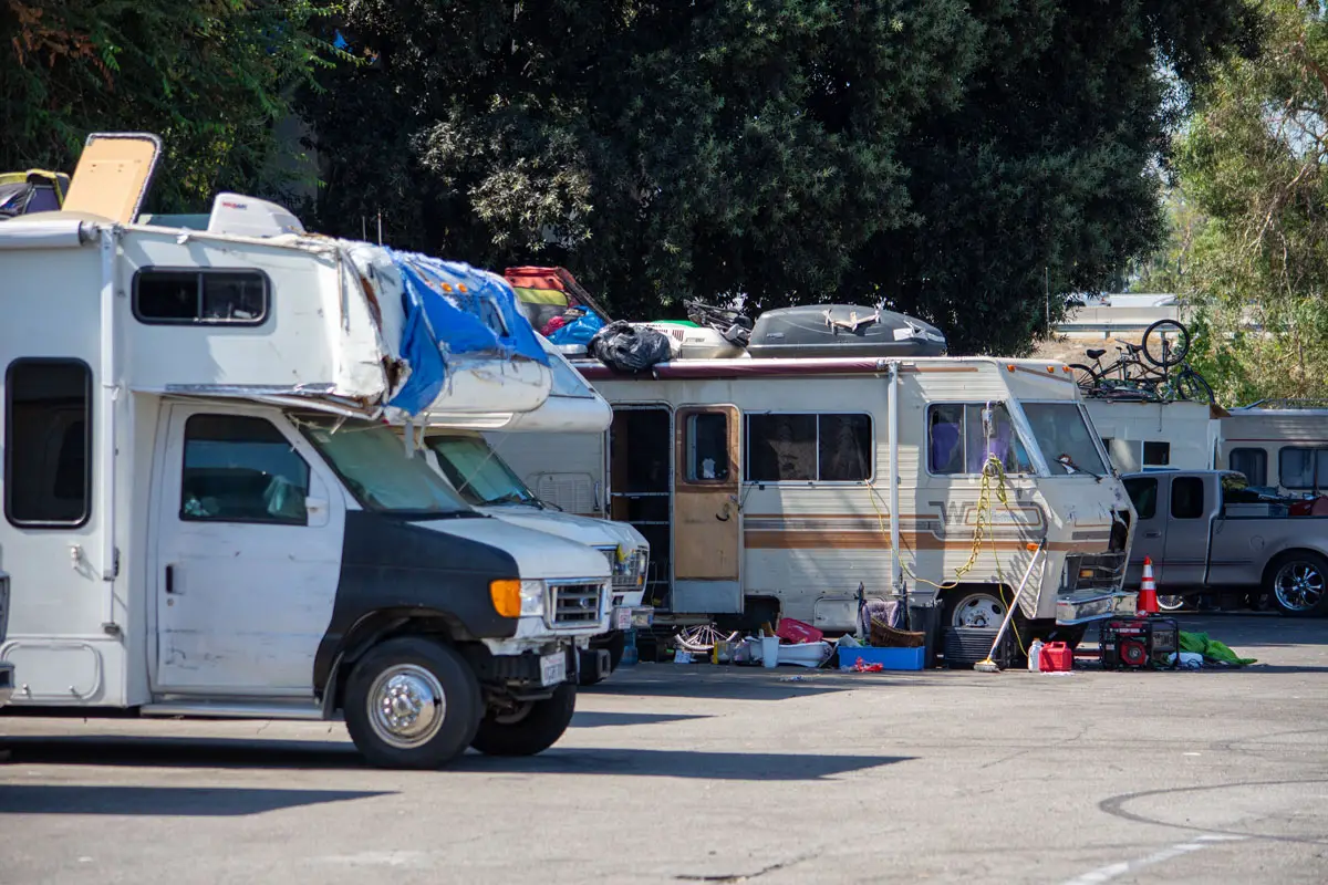 Vista unhoused parking and camping
