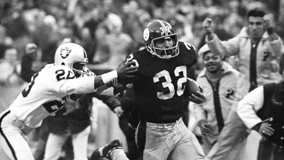former steelers running back Franco Harris, who died last week at age 72, is shown scoring the touchdown that put Pittsburgh on the football map. Courtesy photo