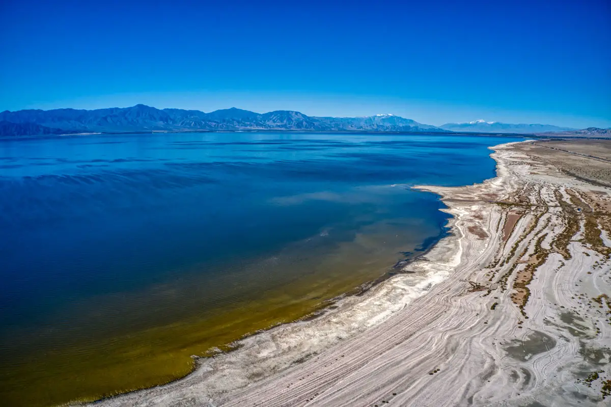 Carlsbad lithium: A view of the Salton Sea in Imperial Valley. Large deposits of lithium were discovered near the briny lake in Southern California. Stock photo