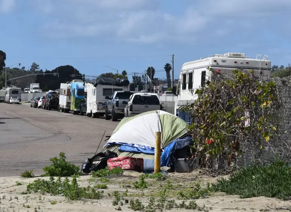 Homeless encampments located along Roymar Road right behind Brother Benno's in Oceanside. Photo by Samantha Nelson