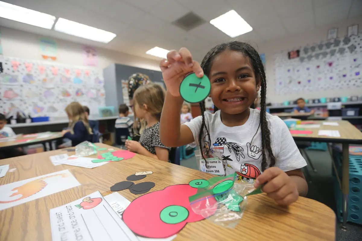 A Bonsall elementary student participates in a classroom activity. Five coastal North County schools are among the last in California to implement state-required transitional kindergarten. Photo courtesy of SDCOE