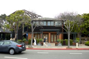 The former Starbucks at 1435 Camino Del Mar served as a popular gathering spot before its closure in May. Better Buzz Coffee Roasters will take over the location in August. Photo by Laura Place
