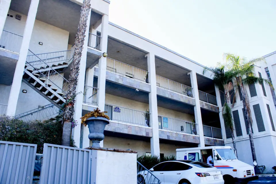 A nearly vacant medical office building located at 240 S. Hickory St. in Escondido will be converted into an apartment complex. Photo by Samantha Nelson