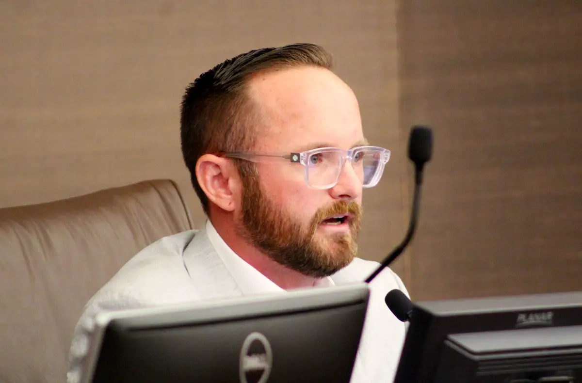 Mayor Dane White speaks during a Dec. 16 special meeting regarding a homeless encampment that had contaminated water in Escondido Creek. Photo by Samantha Nelson