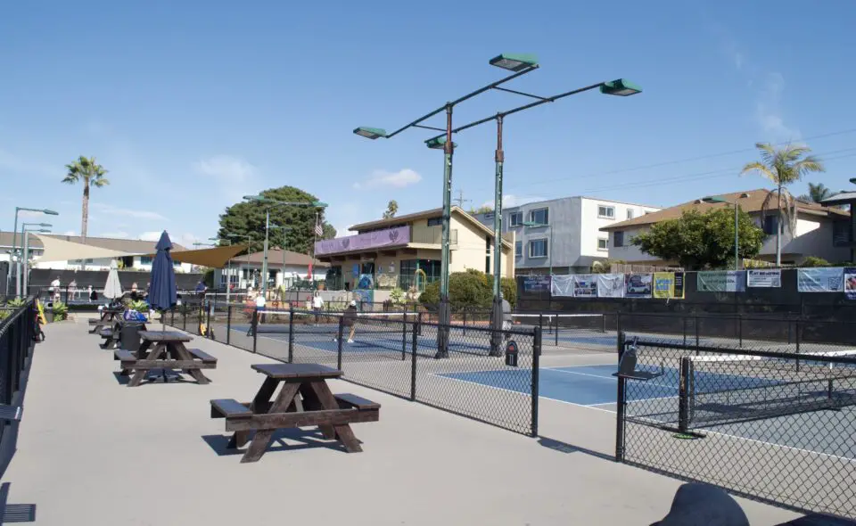 Bobby Riggs members take to the courts with mandated quiet paddles in an effort to reduce sound impacts on nearby homes in Encinitas. Photo by Walker Armstrong