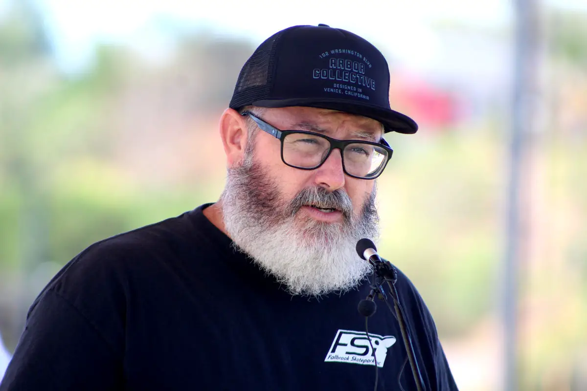 Sean O’Callaghan of Fallbrook Skatepark Inc. speaks at the grand opening ceremony for Village View County Park on Sept. 3. His organization donated funds for the park’s skatepark. Photo by Samantha Nelson