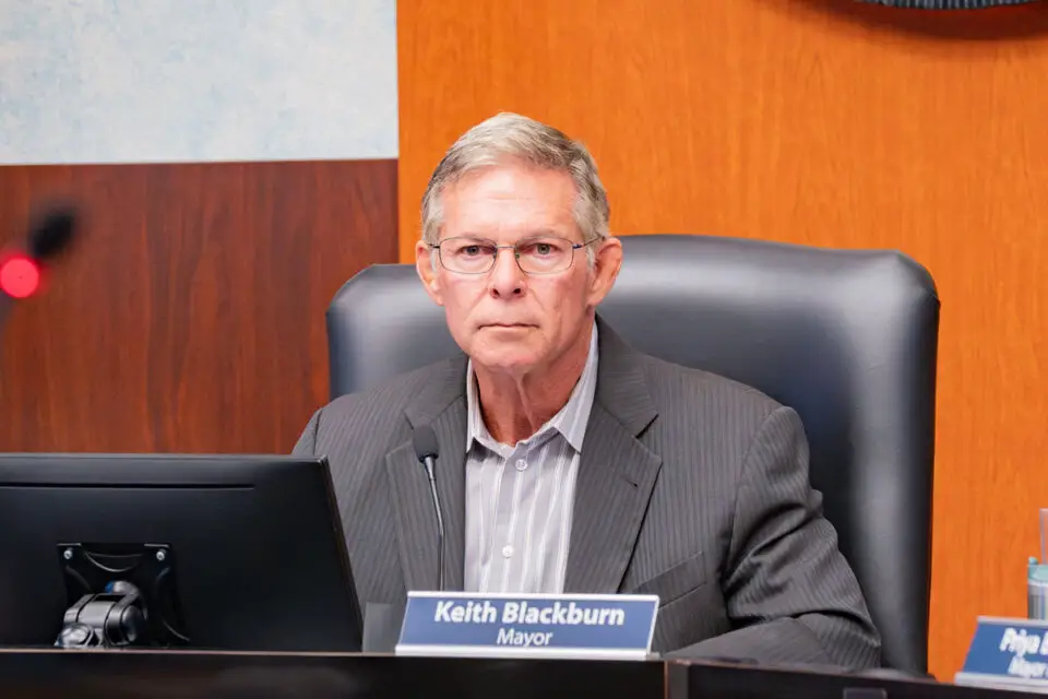 Mayor Keith Blackburn during a Sept. 30 council meeting discussing a solar panel proposal at Maerkle Reservoir. Photo by Tanya Perez