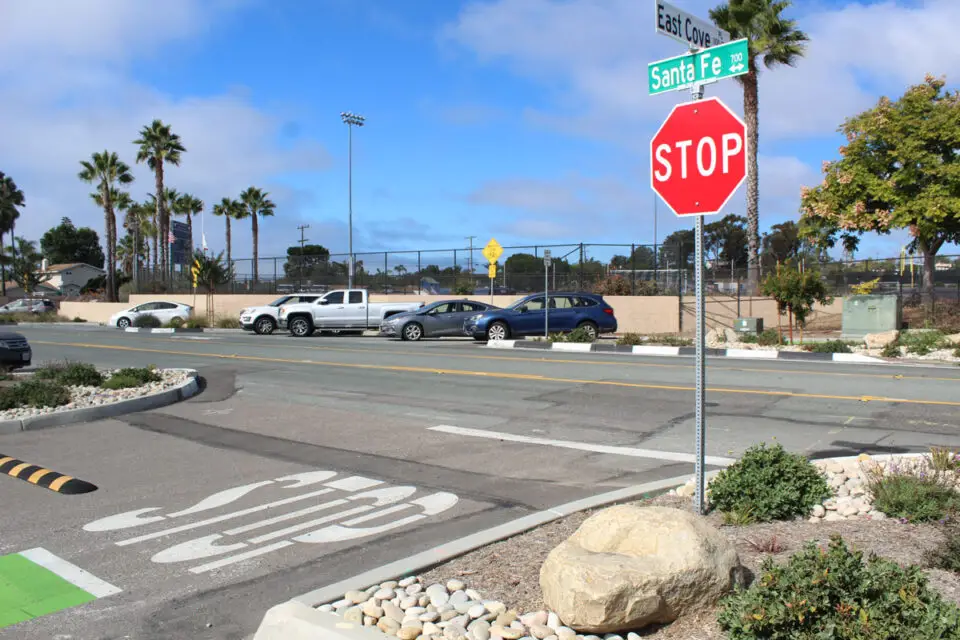 An intersection along Santa Fe Drive near San Dieguito Academy in Encinitas. Photo by Cameron Adams