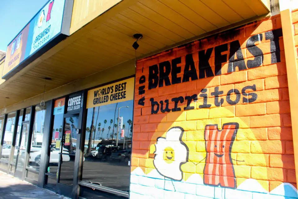 Bread and Cheese Eatery / And Breakfast Burritos, seen from South Coast Highway in Oceanside, remains closed as an investigation continues into a Dec. 23 fire. Photo by Samantha Nelson
