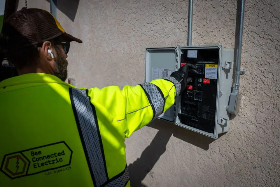 Thousands of San Diego Gas & Electric customers in Oceanside, Vista and Escondido lost power Wednesday morning. Courtesy photo/SDG&E