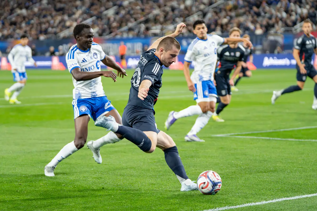 San Diego winger Anders Dreyer prepares a cross during Saturday's game against CF Montréal at Snapdragon Stadium. Photo by Tanya Perez