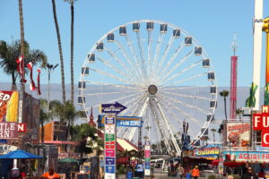 A view of a ferris wheel