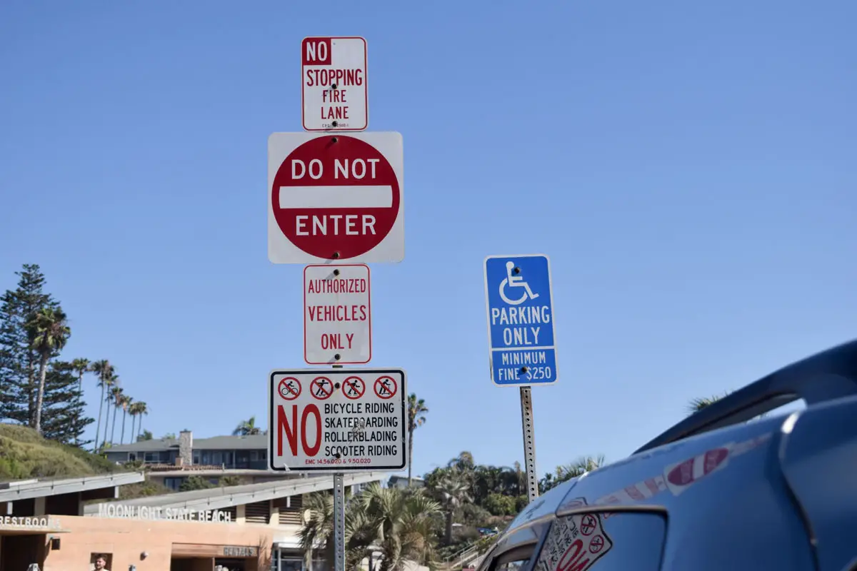 At Moonlight Beach, consultants identified several accessibility and maintenance concerns, including beach access routes from Third and C streets that exceed allowable slope standards, a beach access ramp that is too steep, and parking areas that do not fully meet ADA requirements. Photo by Summer Hu
