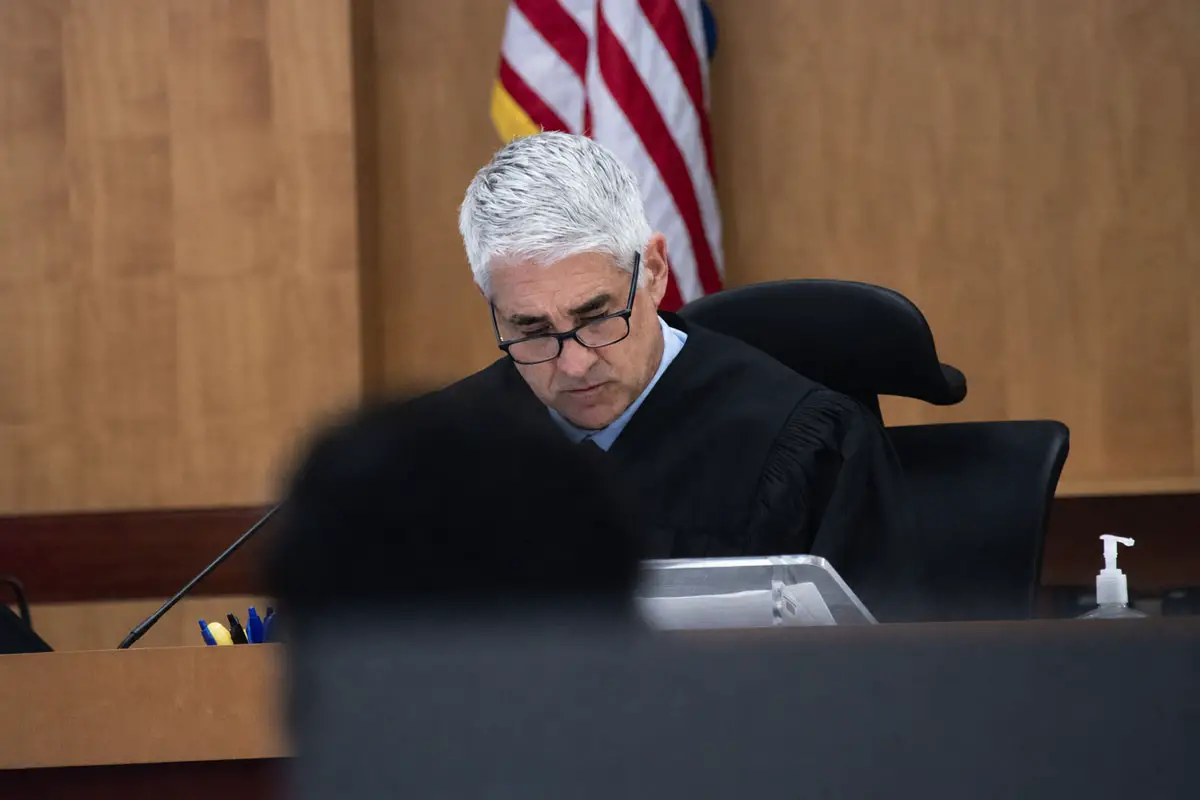 Judge Anthony J. Campagna presides over the murder trial of Jeffrey Roberson on Aug. 18 in Vista. Photo by Summer Hu