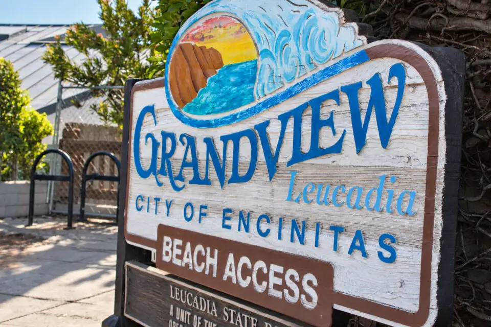 Указатель Grandview Beach в Энсинитасе