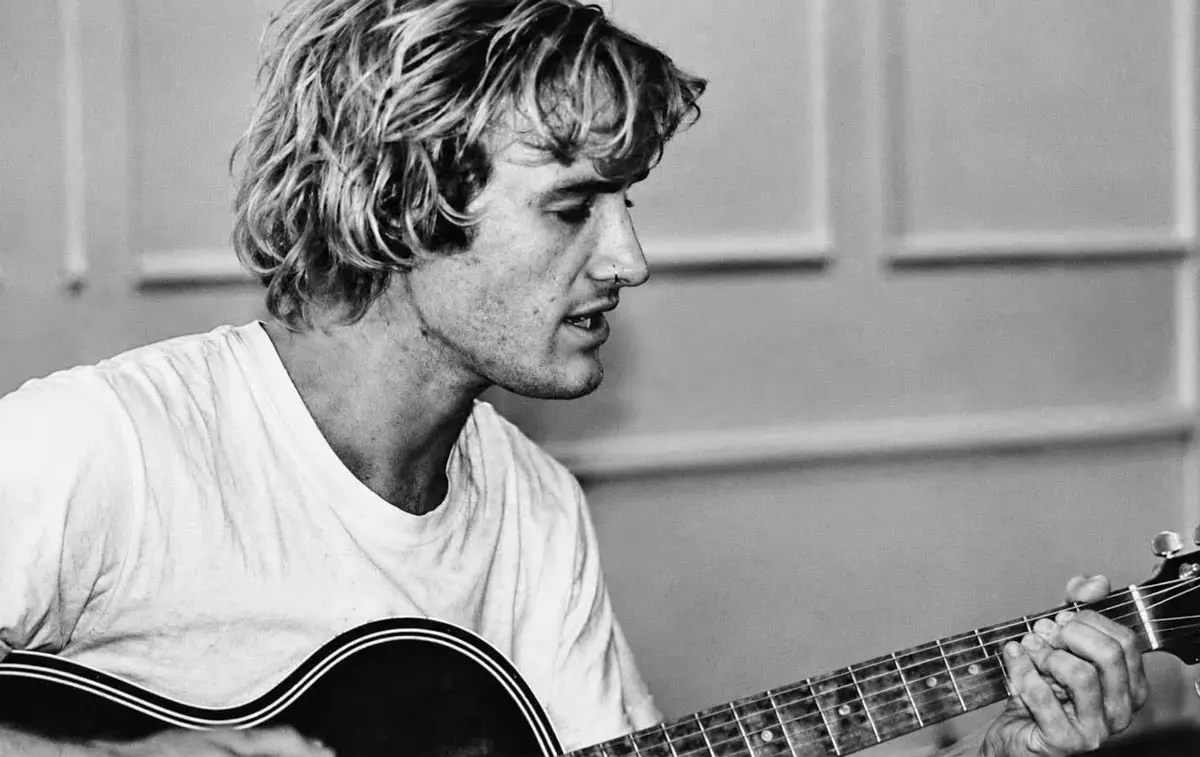Encinitas native Micah Mattson plays guitar during Kut U Up's Pop Disaster Tour with Green Day and Blink 182 in 2002. Courtesy photo/Brendan Raasch