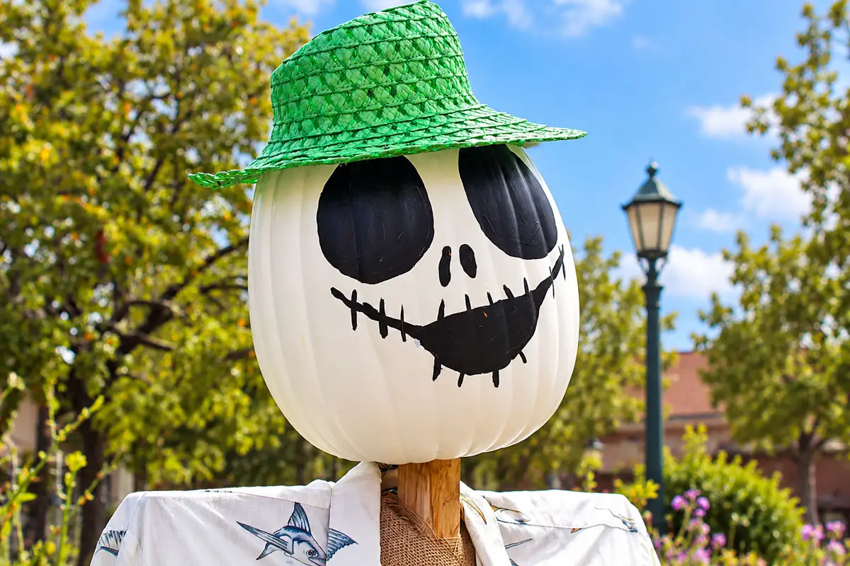 Pumpkin-headed scarecrows welcome visitors to Fallbrook, where residents and businesses are showing off their autumn creations throughout October. Photo by Samantha Nelson