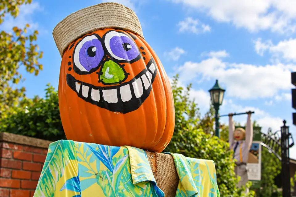 Pumpkin-headed scarecrows greet visitors along Main Avenue in Fallbrook as the community celebrates its 14th annual Scarecrow Days throughout October. Photo by Samantha Nelson
