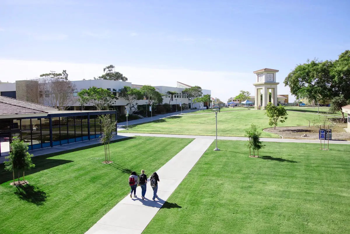 Students walk across MiraCosta College’s Oceanside campus. The college, which offers a bachelor’s degree in biomanufacturing, is weighing opportunities to add more four-year degrees under new state laws. Courtesy photo/MIraCosta College